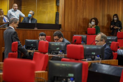 PLENÁRIO 02.08-12.JPG