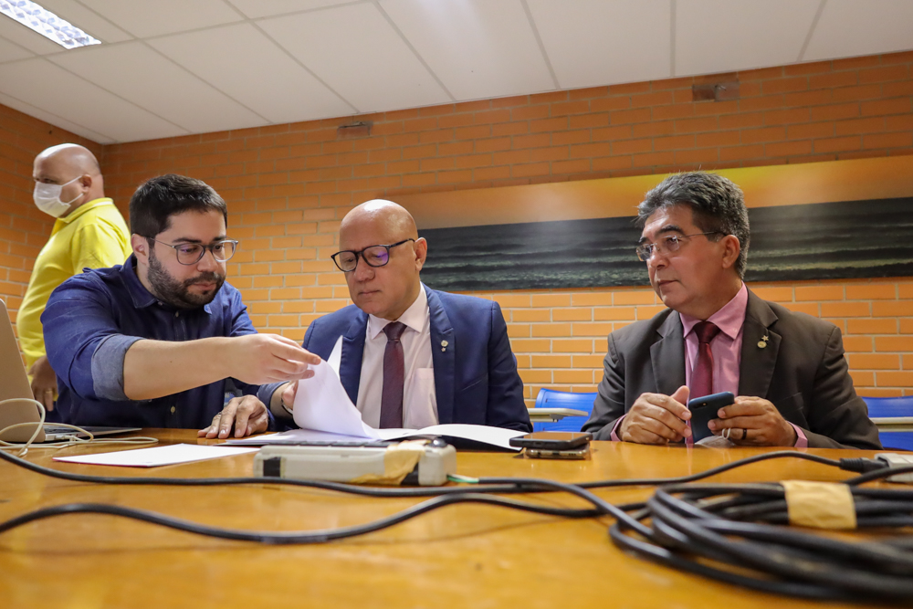 ELEIÇÃO DA MESA DIRETORA 30.12 (2).JPG