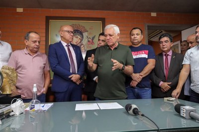 RENUNCIA DEPUTADO THEMISTOCLES FILHO 30.12 (6).JPG