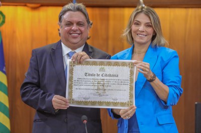 TITULO DE CIDADANIA ADRIANE RADECKI-9.JPG