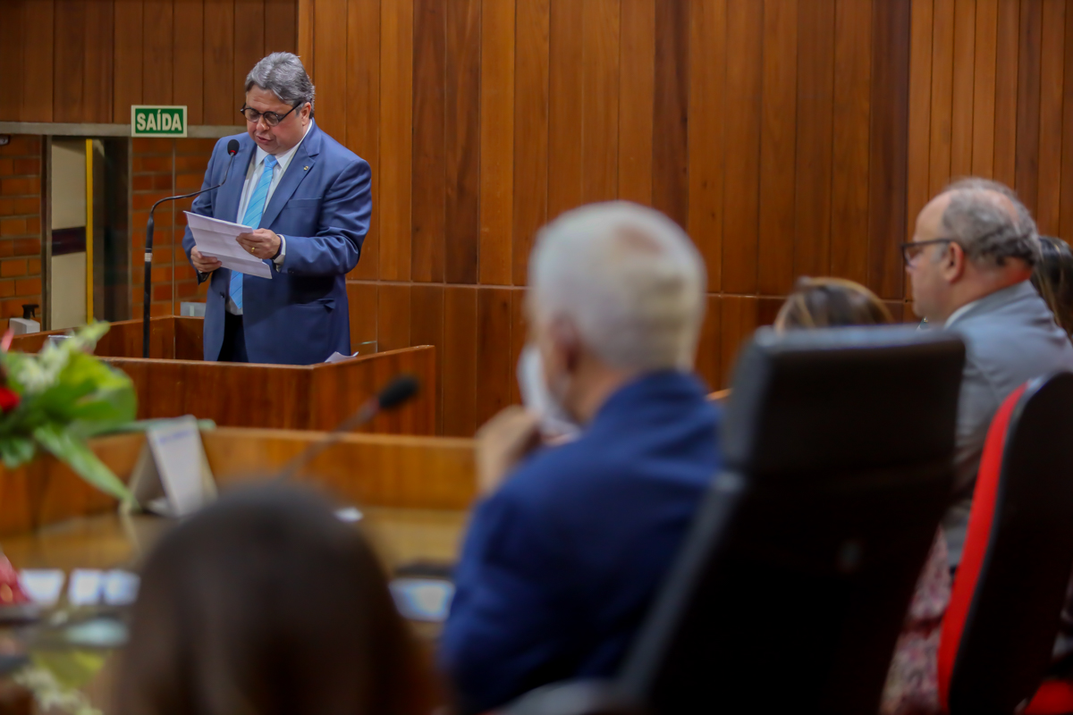 ENTREGA DE TITULO DE CIDADANIA A MARIA ADRIANA MOTA LOBÃO-16.JPG