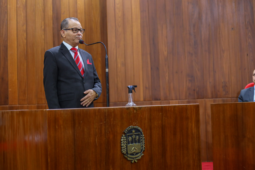 TITULO DE CIDADANIA PASTORA TERESINHA (11).jpg