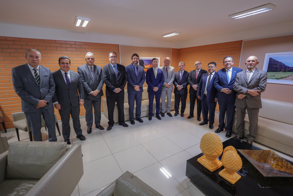 TITULO DE CIDADANIA DR LEONARDO BRASILEIRO E HOM. AMAPI 12.04.2023-3.JPG