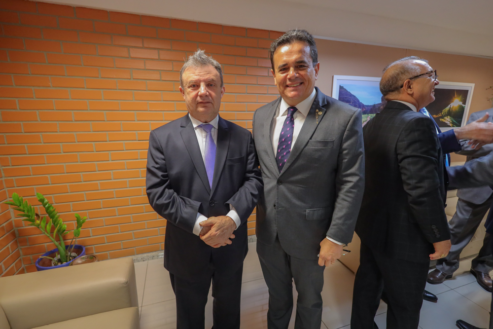 TITULO DE CIDADANIA DR LEONARDO BRASILEIRO E HOM. AMAPI 12.04.2023-5.JPG