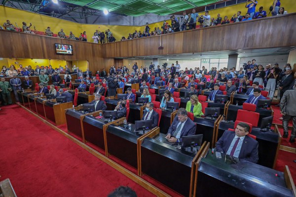 MENSAGEM ANUAL DO GOVERNO-47.JPG MENSAGEM ANUAL DO GOVERNO-47.JPG