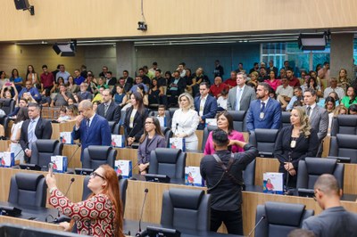 SESSÃO SOLENE DE ENTREGA DE TÍTULO DE CIDADANIA A DELEGADOS DA PCPI (1).jpeg