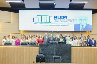 Sessão Solene em Homenagem ao centenário de nascimento do Deputado Waldemar de Castro Macedo.  (15).jpeg