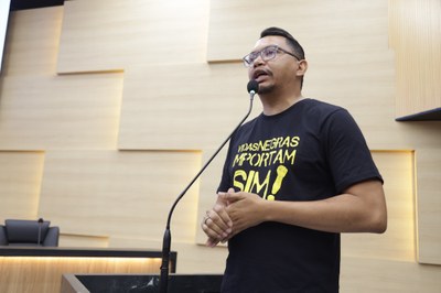 AUDIÊNCIA PÚBLICA PARA DEBATER O EXTERMÍNIO DA JUVENTUDE NEGRA E POBRE NO ESTADO DO PIAUÍ (23).jpg