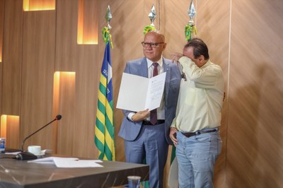 ASSINATURA DA PORTARIA DE ESTABILIDADE DOS SERVIDORES 19.06 (10).JPG