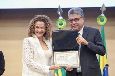 ENTREGA DE TITULO DE CIDADANIA A SRA JANE LÚCIA SILVA MORAES 20.06.2024-8.JPG