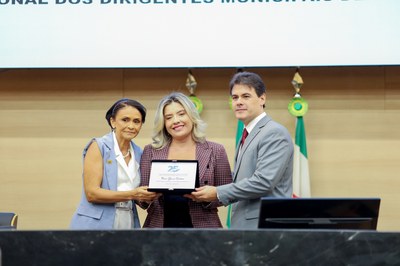 HOMENAGEM AOS 25 ANOS DA UNDIME 17-10-2024-18.JPG