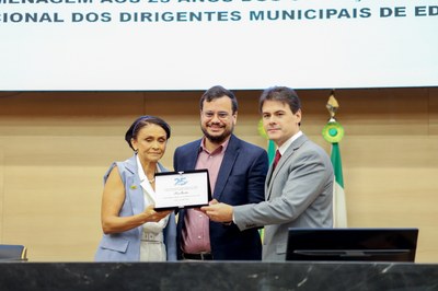 HOMENAGEM AOS 25 ANOS DA UNDIME 17-10-2024-21.JPG