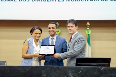 HOMENAGEM AOS 25 ANOS DA UNDIME 17-10-2024-22.JPG