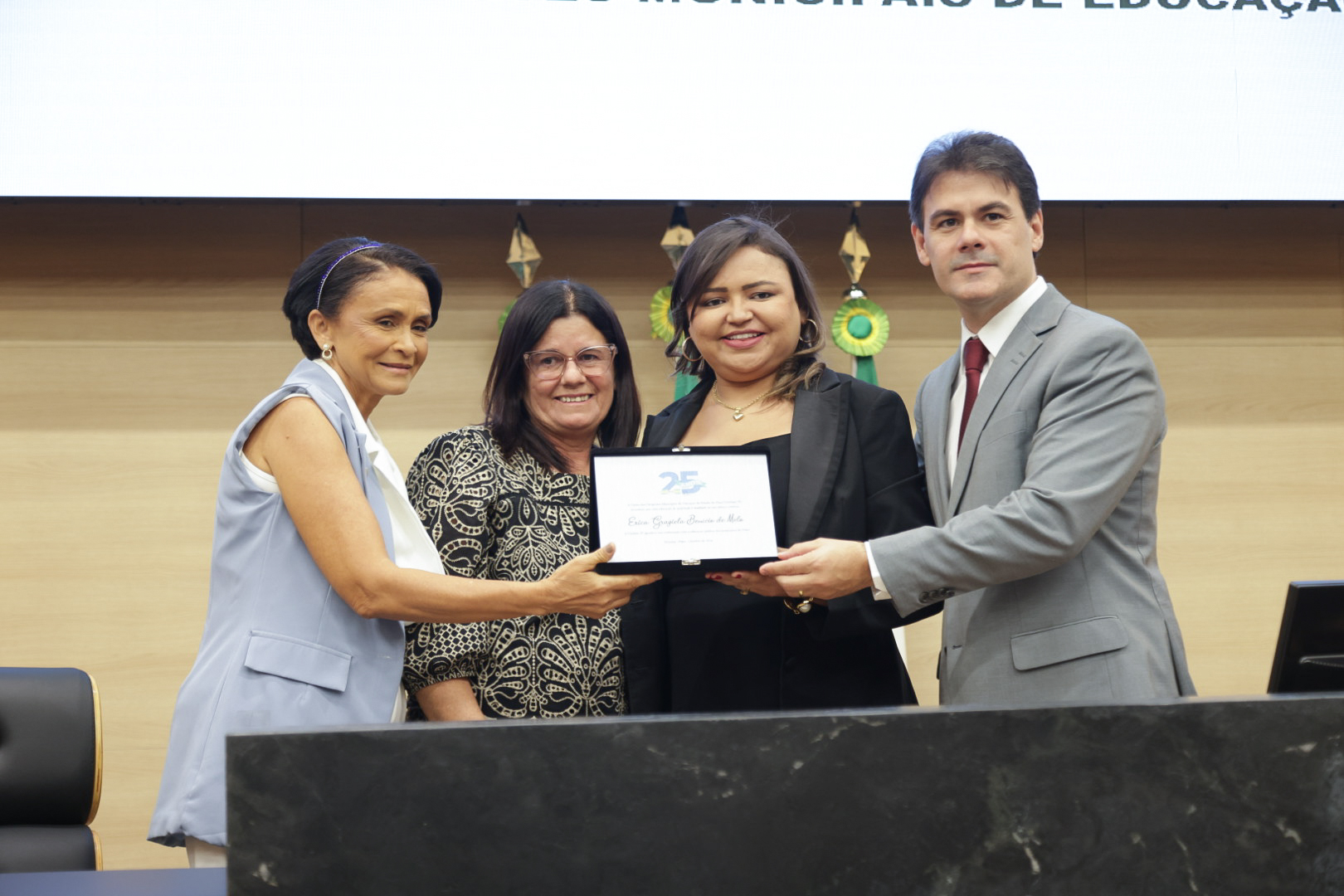  HOMENAGEM AOS 25 ANOS DA UNDIME 17102024  (60).jpg