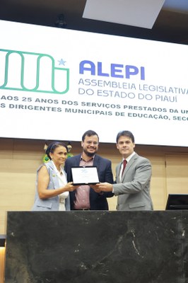  HOMENAGEM AOS 25 ANOS DA UNDIME 17102024  (65).jpg