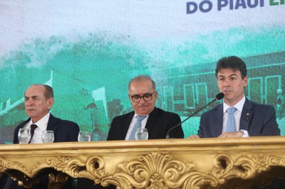 SESSÃO SOLENE DE IMPLATACAO DA ALEPI NA CIDADE DE ESPERANTINA EM COMEMORAÇÃO AOS 190 ANOS DA ASSEMBLEIA LEGISLATIVA DO PIAUÍ (26).jpg SESSÃO SOLENE DE IMPLATACAO DA ALEPI NA CIDADE DE ESPERANTINA EM COMEMORAÇÃO AOS 190 ANOS DA ASSEMBLEIA LEGISLATIVA DO PIAUÍ (26).jpg