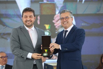 SESSÃO SOLENE DE IMPLATACAO DA ALEPI NA CIDADE DE ESPERANTINA EM COMEMORAÇÃO AOS 190 ANOS DA ASSEMBLEIA LEGISLATIVA DO PIAUÍ (8).jpg SESSÃO SOLENE DE IMPLATACAO DA ALEPI NA CIDADE DE ESPERANTINA EM COMEMORAÇÃO AOS 190 ANOS DA ASSEMBLEIA LEGISLATIVA DO PIAUÍ (8).jpg