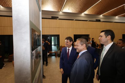 EXPOSIÇÃO 40 ANOS DO PALÁCIO PETRONIO PORTELLA (2).jpg