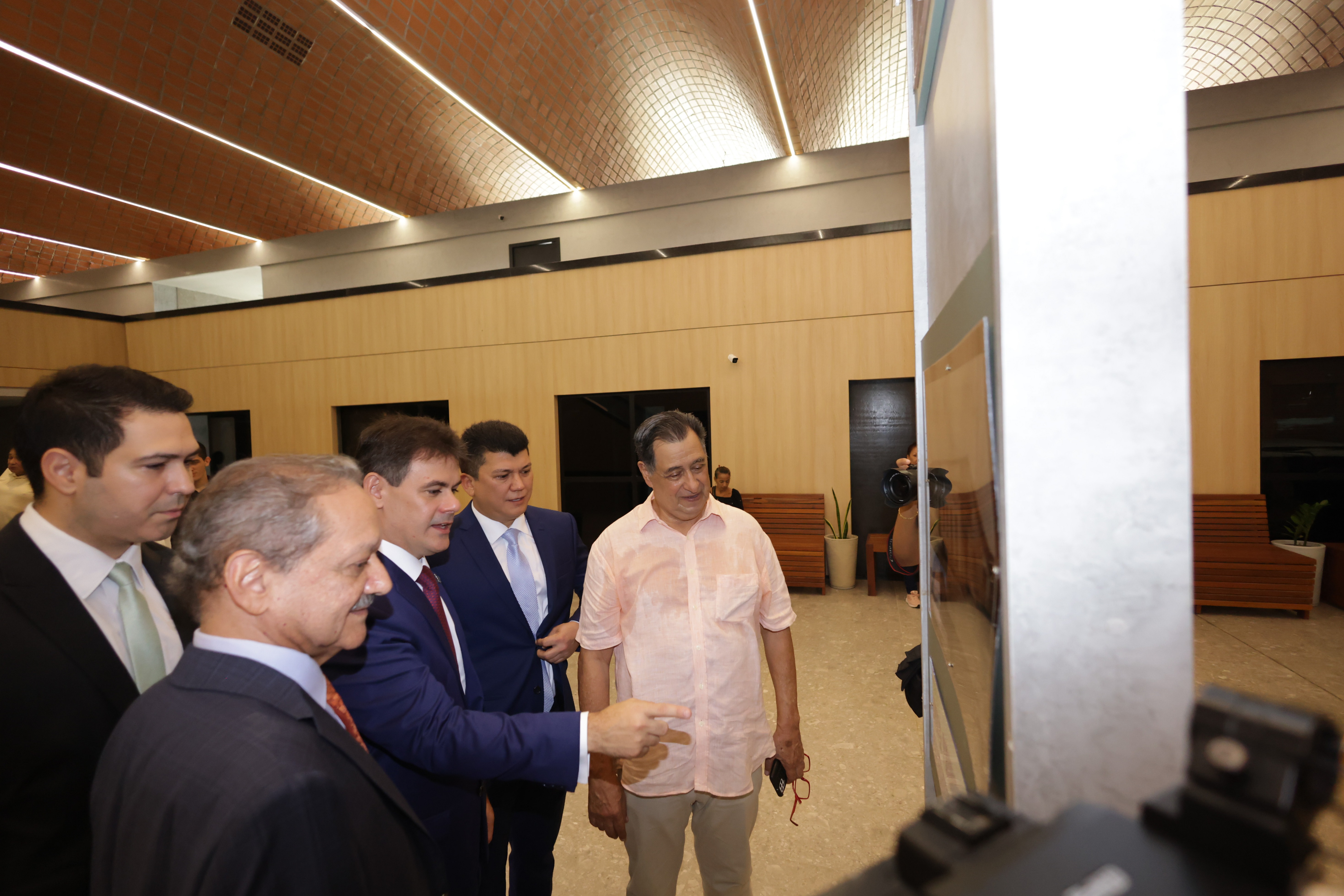 EXPOSIÇÃO 40 ANOS DO PALÁCIO PETRONIO PORTELLA (4).jpg