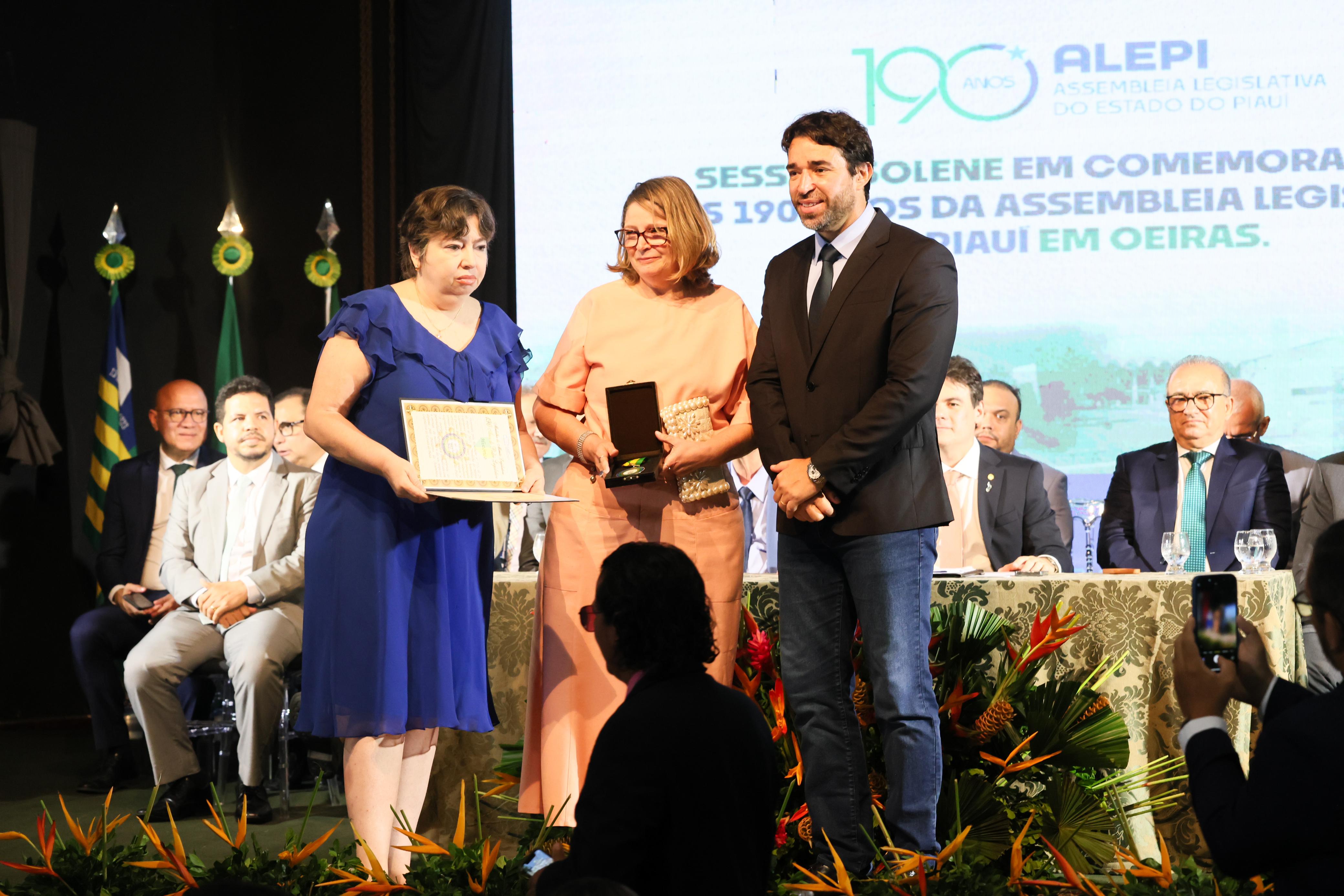 SESSÃO SOLENE DE INSTALAÇÃO DA ASSEMBLEIA LEGISLATIVA DO PIAUÍ EM OEIRAS EM COMEMOCAÇÃO AOS 190 ANOS DA ALEPI (14).jpeg