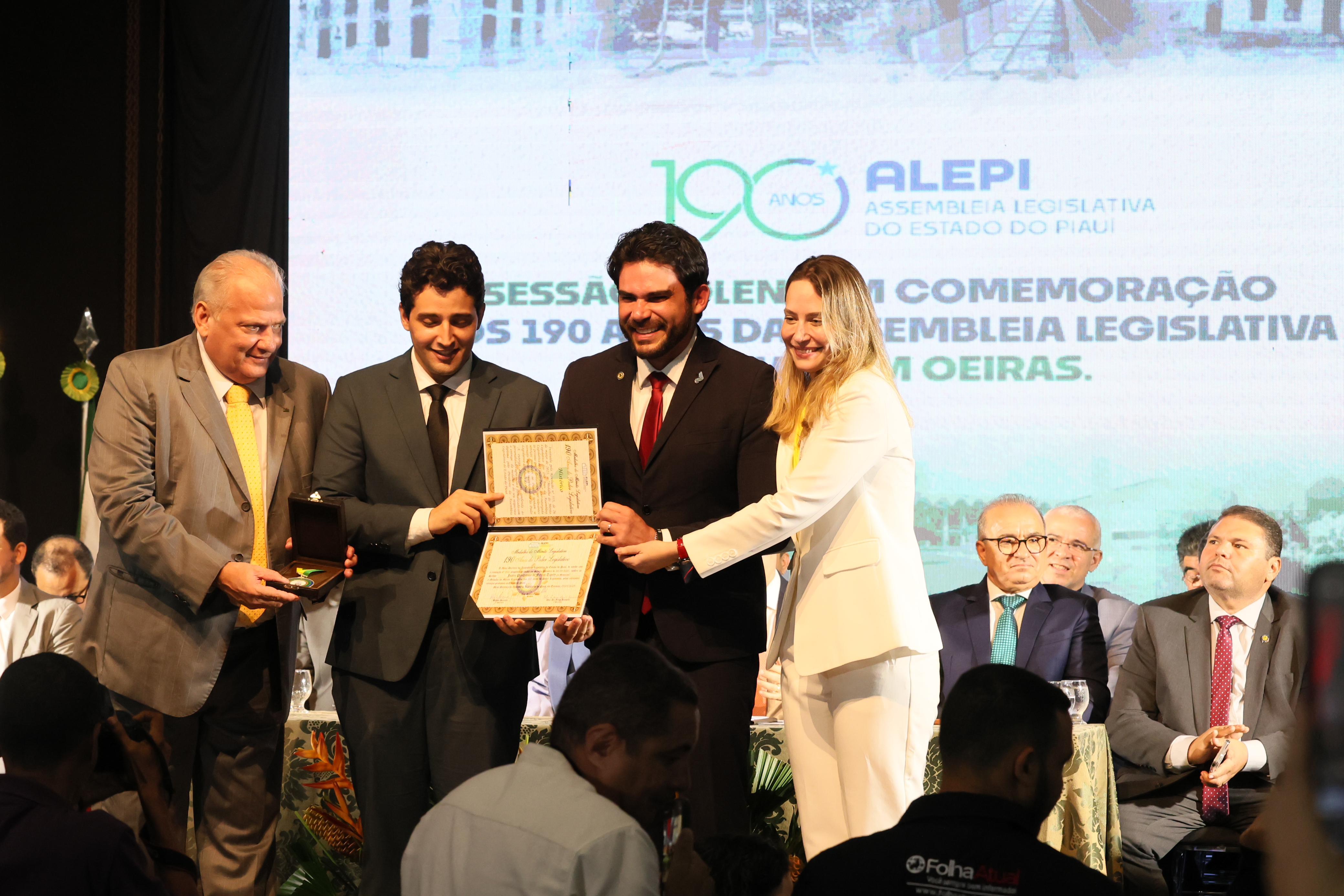 SESSÃO SOLENE DE INSTALAÇÃO DA ASSEMBLEIA LEGISLATIVA DO PIAUÍ EM OEIRAS EM COMEMOCAÇÃO AOS 190 ANOS DA ALEPI (18).jpeg