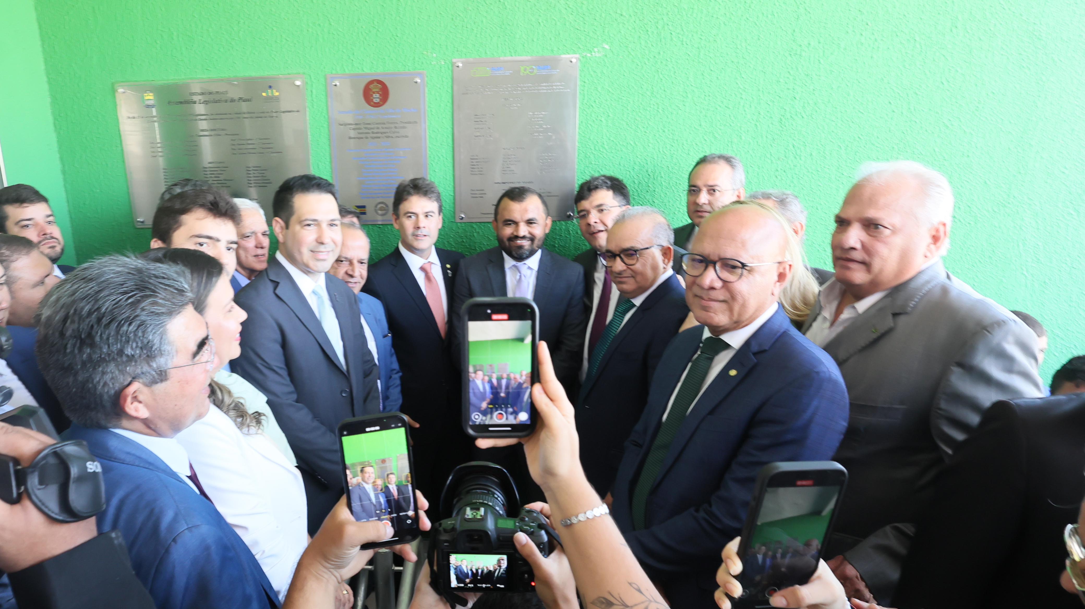 SESSÃO SOLENE DE INSTALAÇÃO DA ASSEMBLEIA LEGISLATIVA DO PIAUÍ EM OEIRAS EM COMEMOCAÇÃO AOS 190 ANOS DA ALEPI (6).jpeg