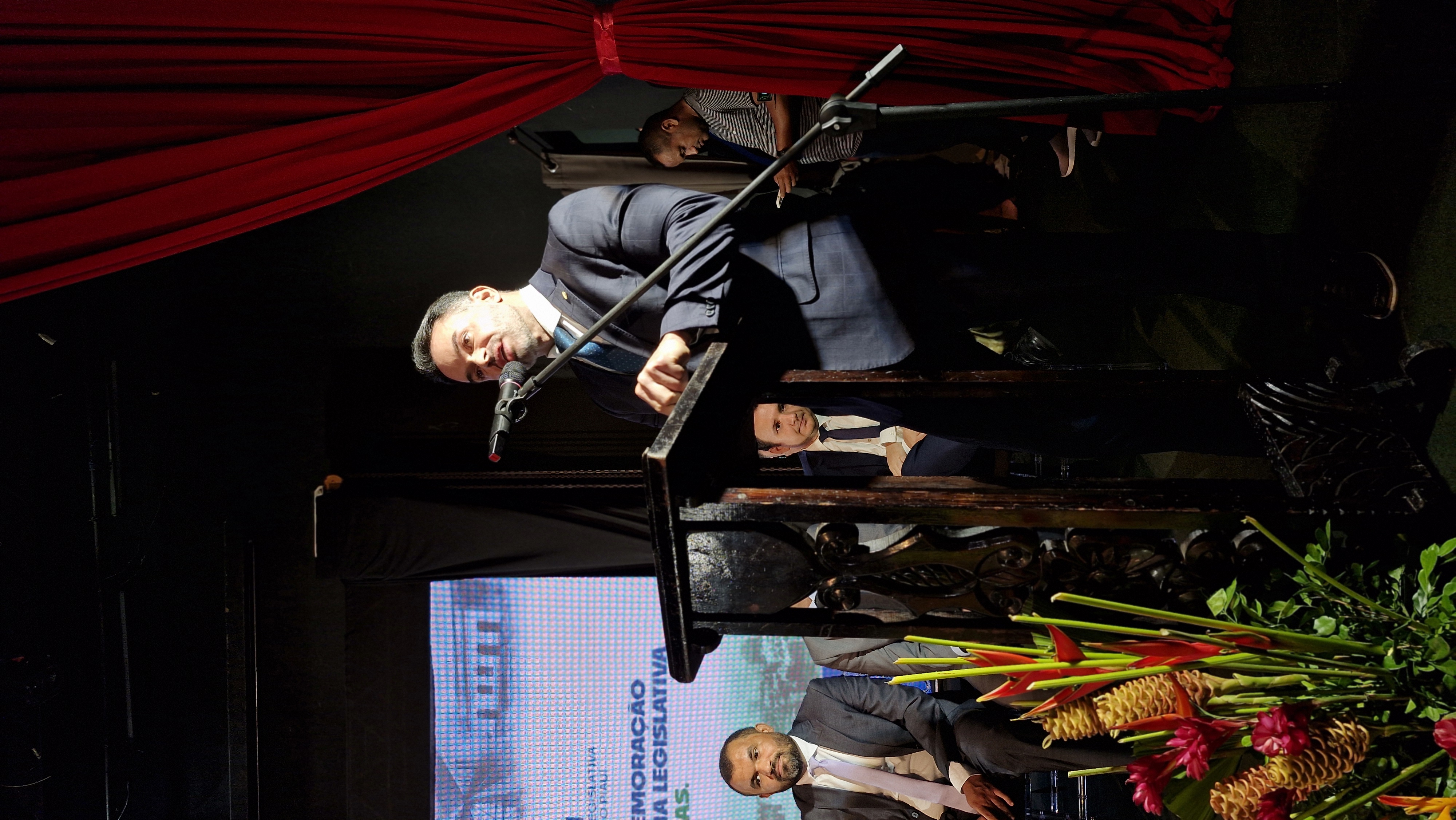 SESSÃO SOLENE DE INSTALAÇÃO DA ASSEMBLEIA LEGISLATIVA DO PIAUÍ EM OEIRAS EM COMEMOCAÇÃO AOS 190 ANOS DA ALEPI . FOTOS KAWHÊ FONTES (13).jpg