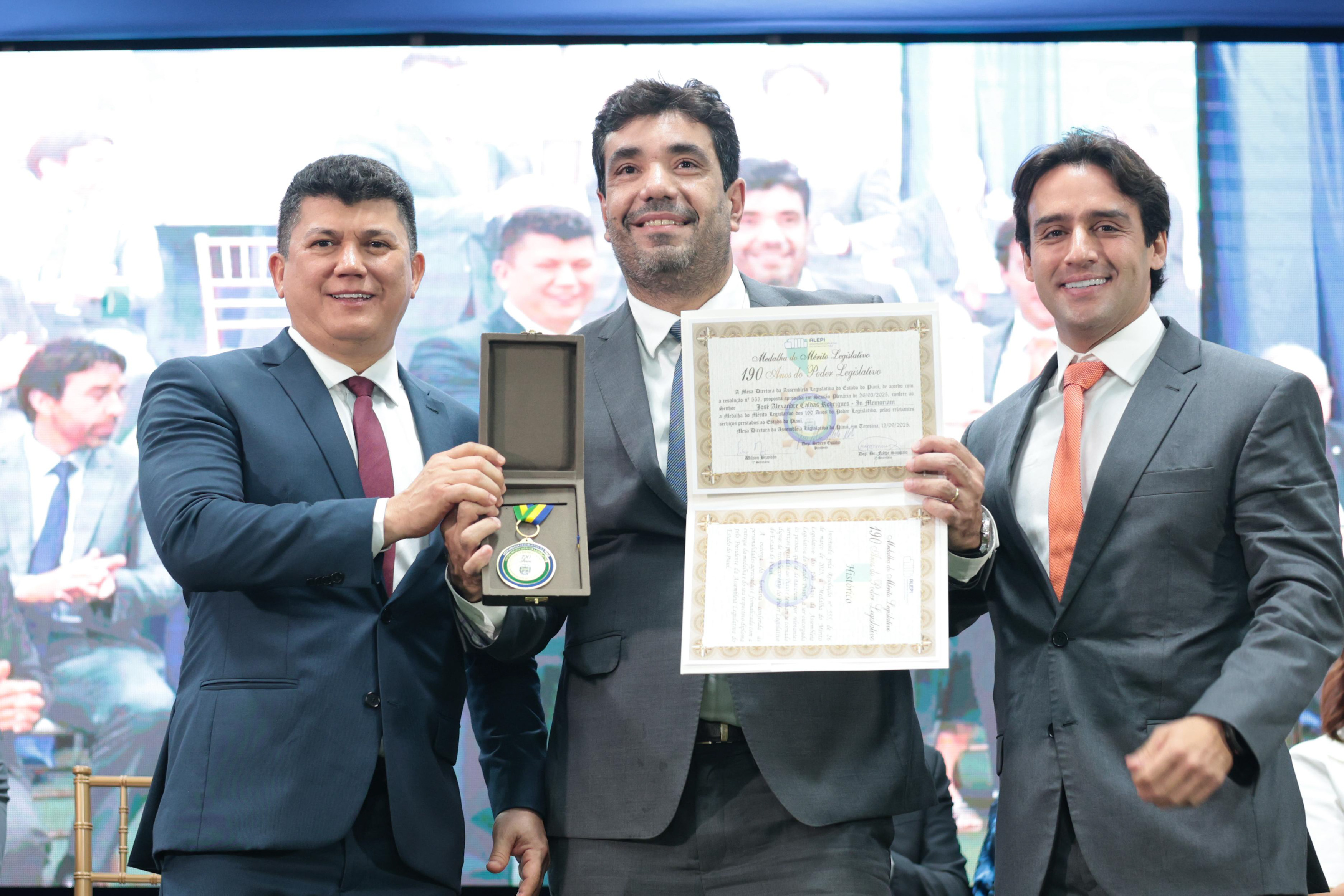 190 ANOS DA ALEPI PARNAIBA (25).jpg