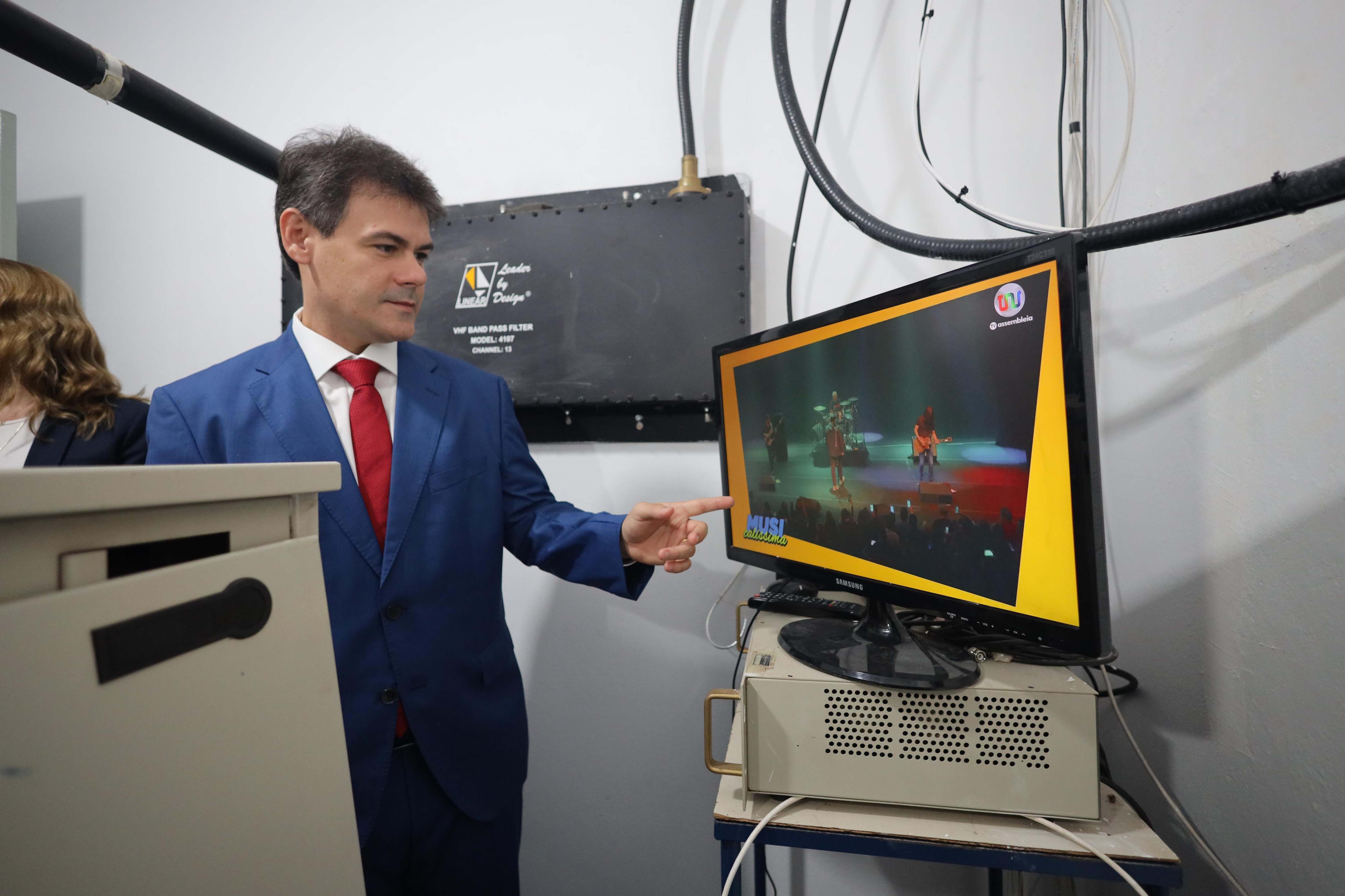 190 ANOS ALEPI - INSTALAÇÃO TV EM PICOS (17).jpg