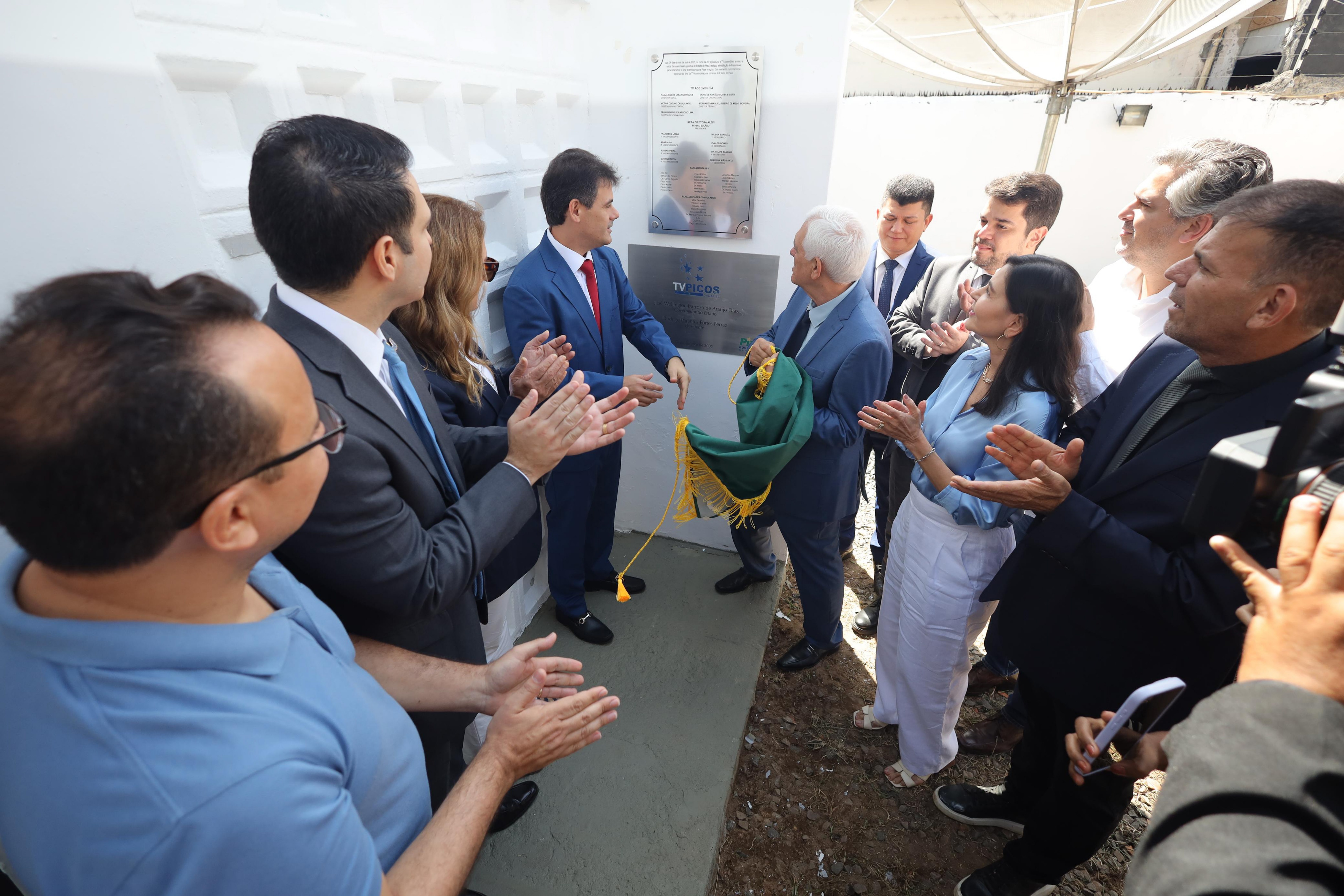 190 ANOS ALEPI - INSTALAÇÃO TV EM PICOS (19).jpg