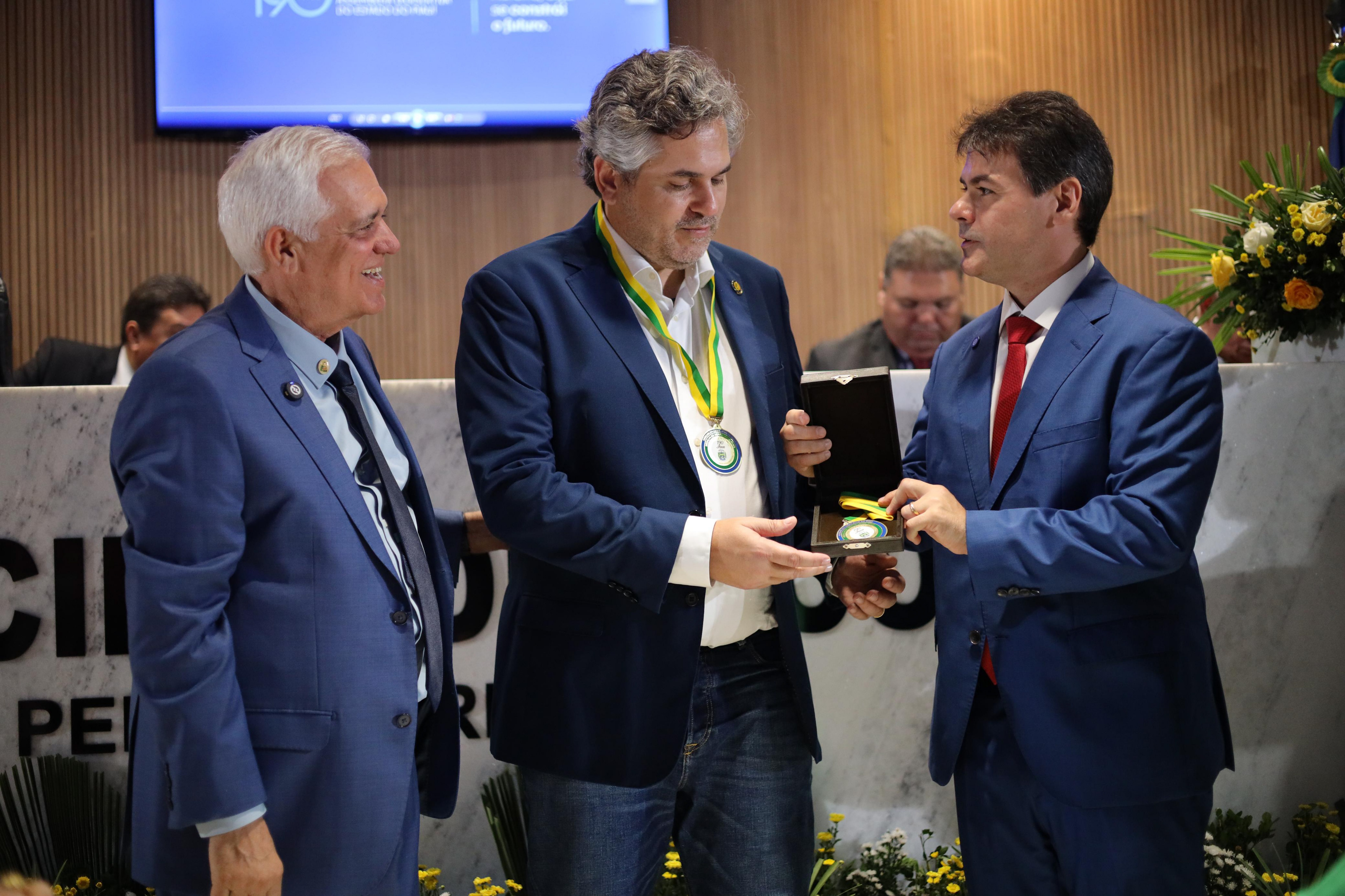 SESSÃO SOLENE DE INSTALAÇÃO DA ALEPI NA CIDADE DE PICOS (10).jpg