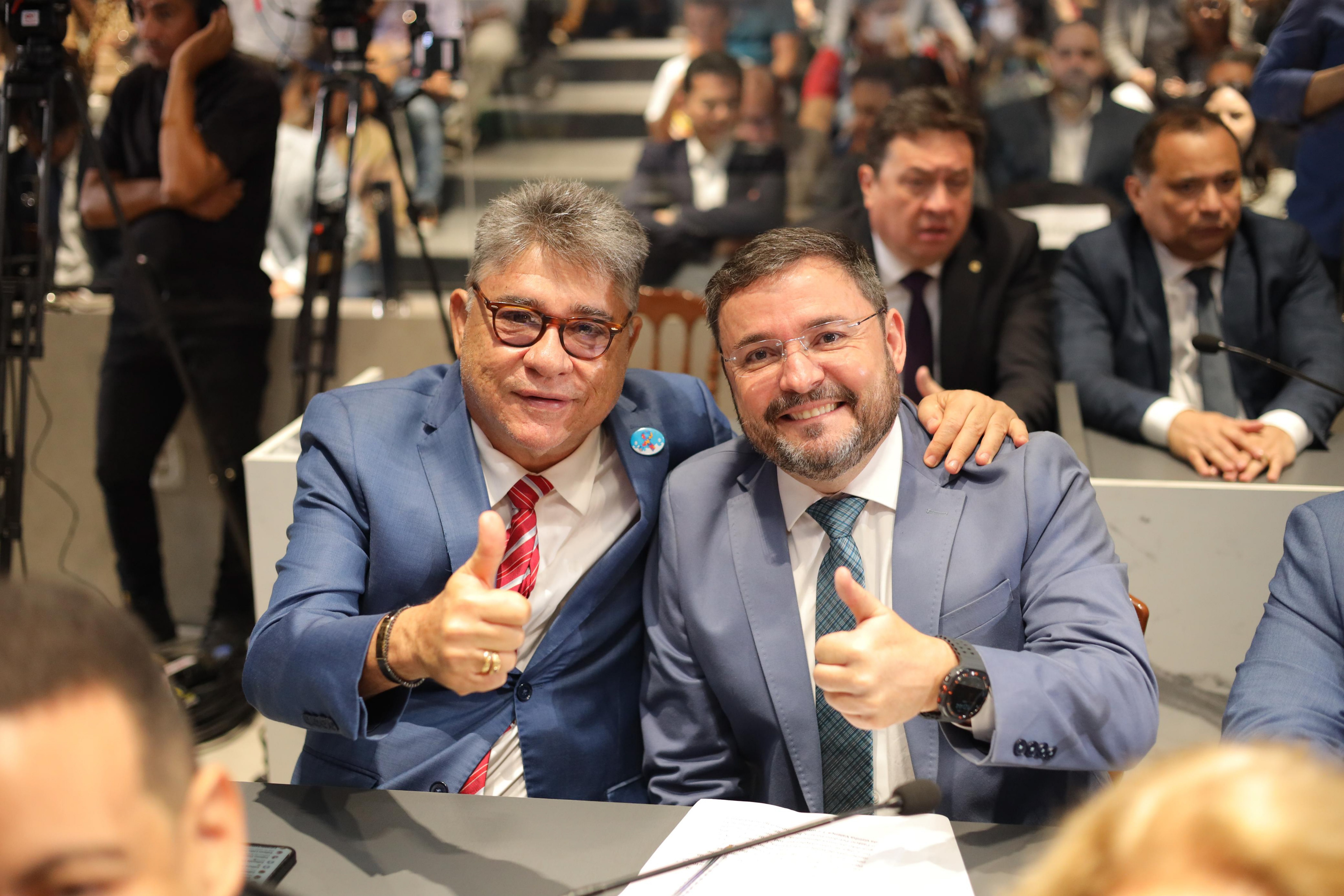 SESSÃO SOLENE DE INSTALAÇÃO DA ALEPI NA CIDADE DE PICOS (16).jpg