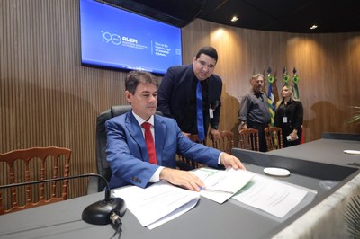 SESSÃO SOLENE DE INSTALAÇÃO DA ALEPI NA CIDADE DE PICOS (25).jpg