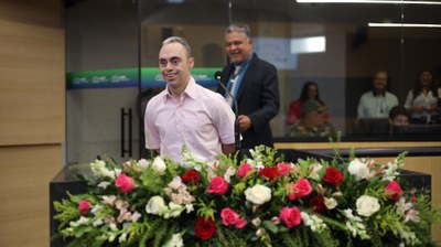 SESSÃO SOLENE EM HOMENAGEM AO DIA INTERNACIONAL  DA SINDROME DE DOWN (14).jpeg