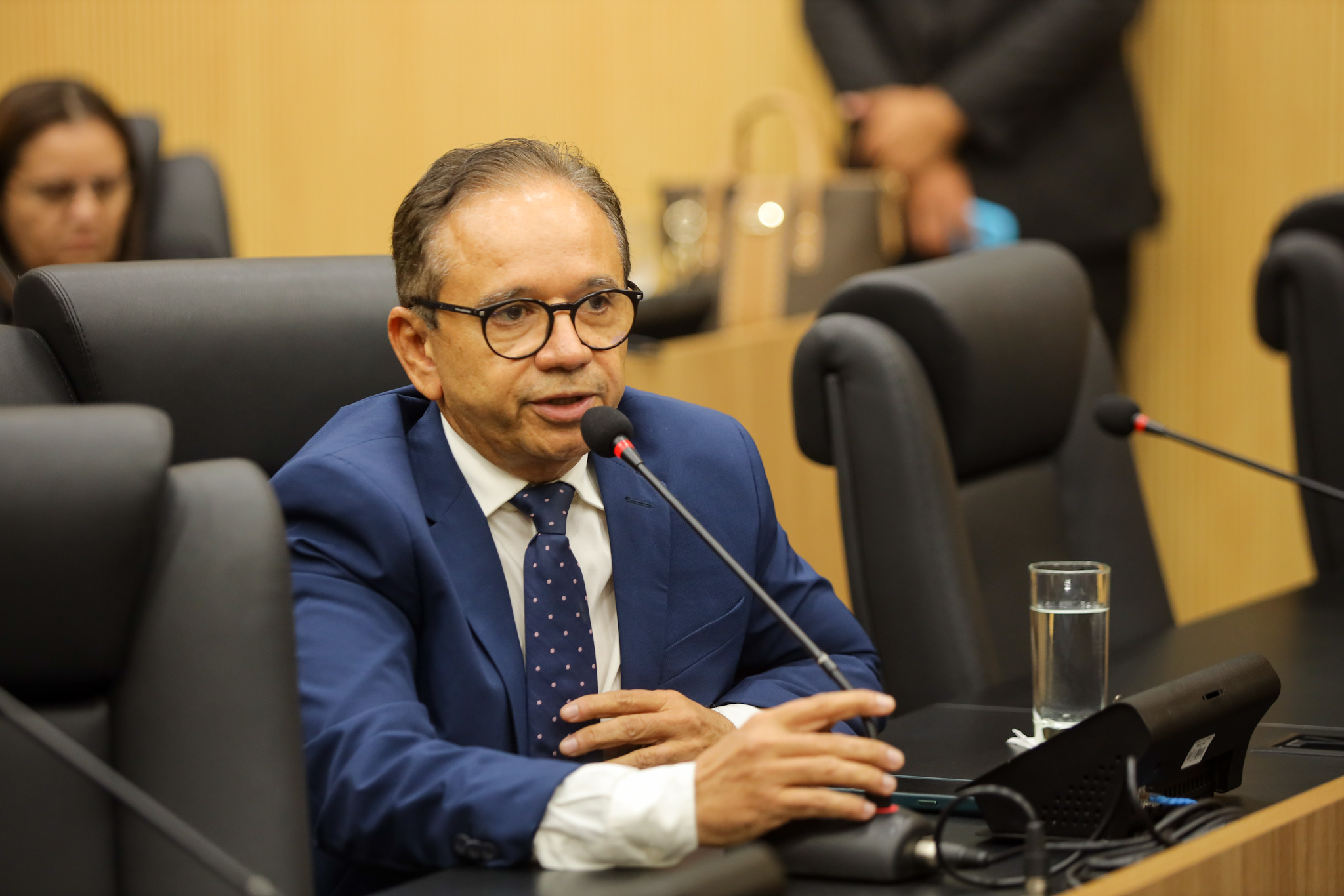 SESSÃO PLENÁRIA DIA DR HÉLIO 08.04 (27).jpg