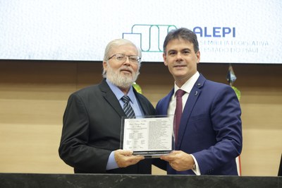 SESSÃO SOLENE EM HOMENAGEM AOS 40 ANOS DO PALÁCIO PETRÔNIO PORTELLA (14).jpg