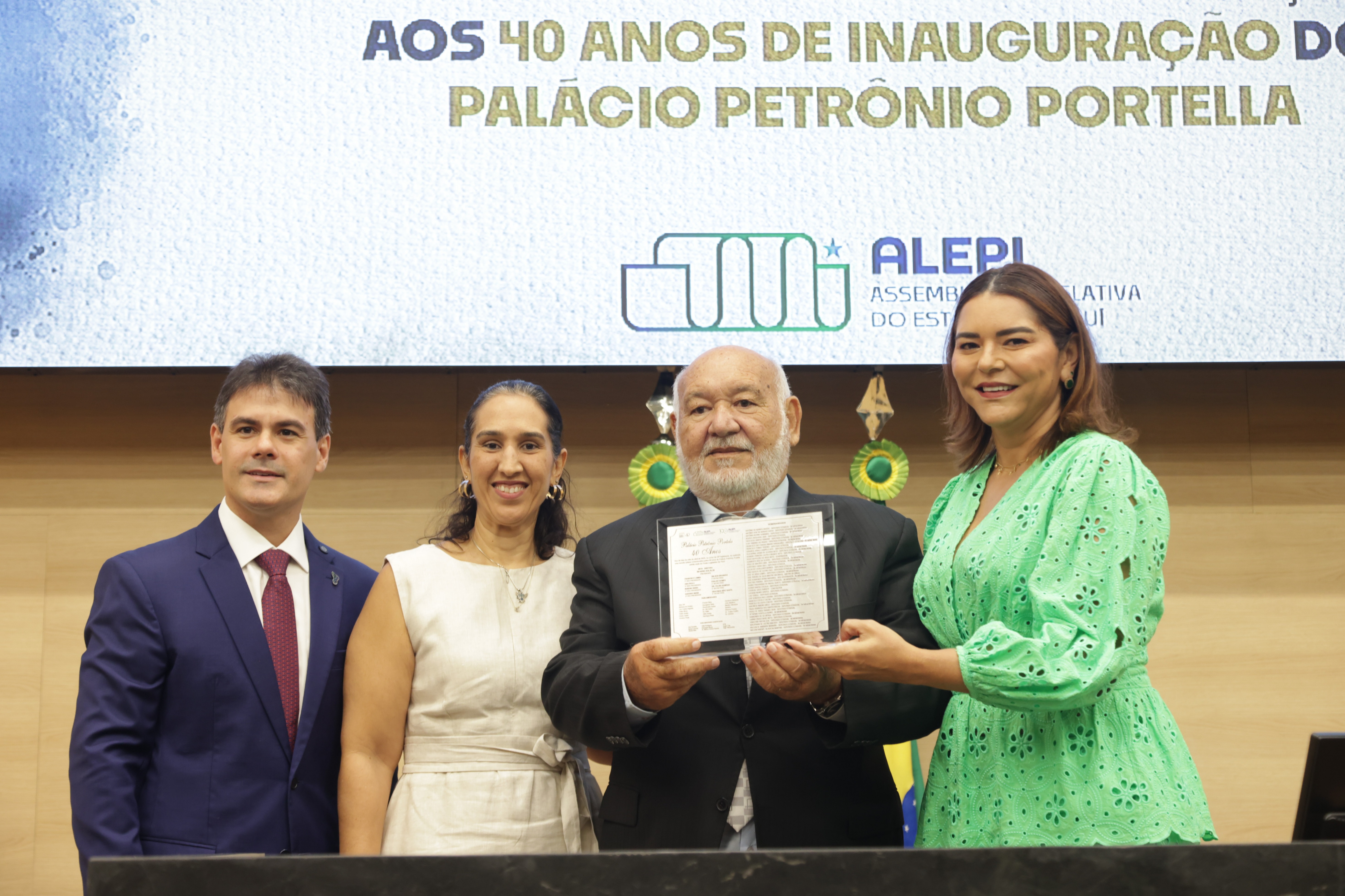 SESSÃO SOLENE EM HOMENAGEM AOS 40 ANOS DO PALÁCIO PETRÔNIO PORTELLA (16).jpg