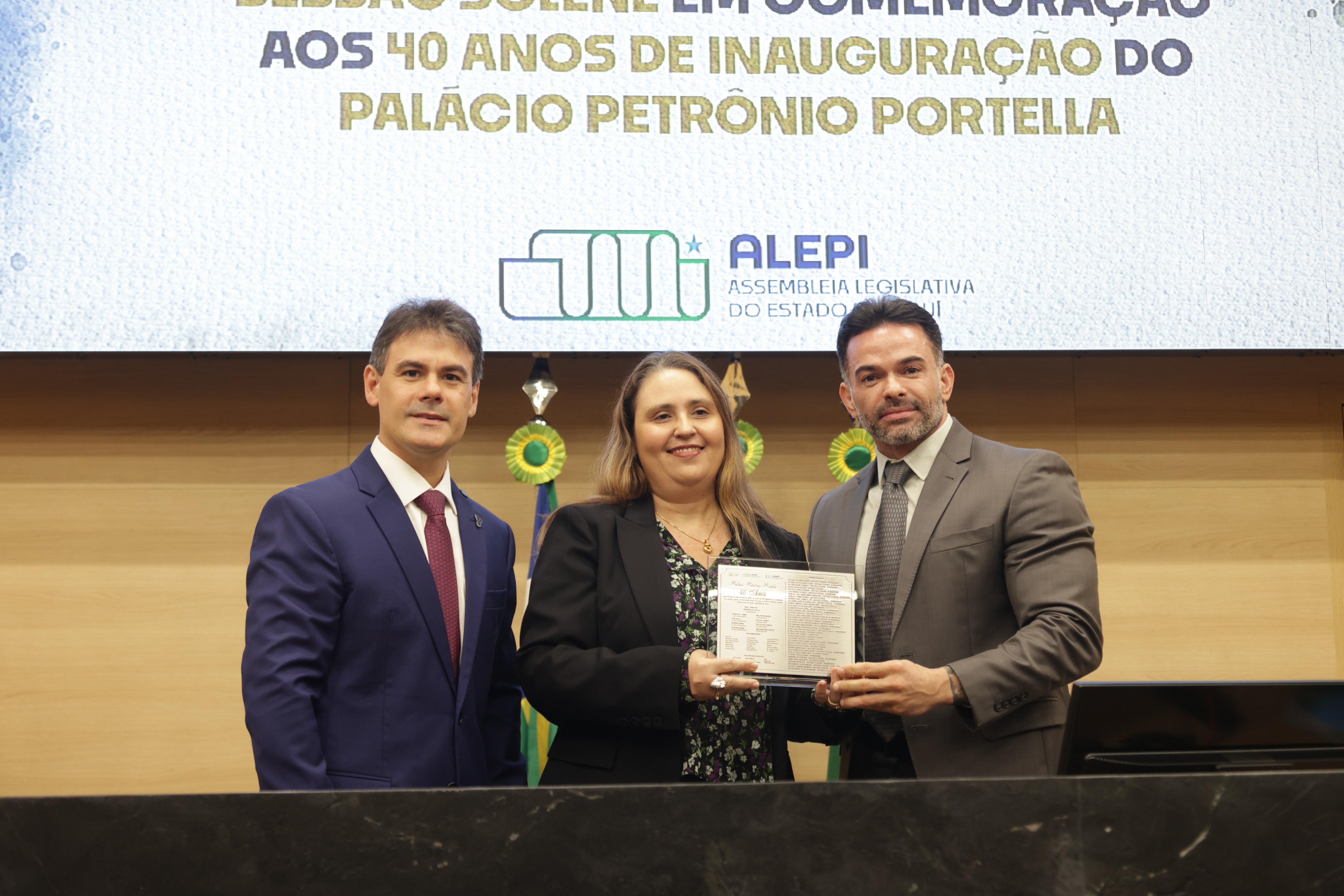 SESSÃO SOLENE EM HOMENAGEM AOS 40 ANOS DO PALÁCIO PETRÔNIO PORTELLA (22).jpg
