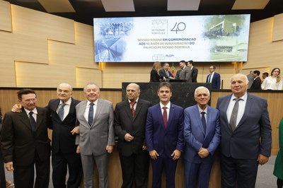 SESSÃO SOLENE EM HOMENAGEM AOS 40 ANOS DO PALÁCIO PETRÔNIO PORTELLA (3).jpg