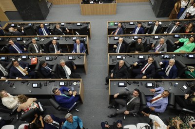 SESSÃO SOLENE EM HOMENAGEM AOS 40 ANOS DO PALÁCIO PETRÔNIO PORTELLA (4).jpg