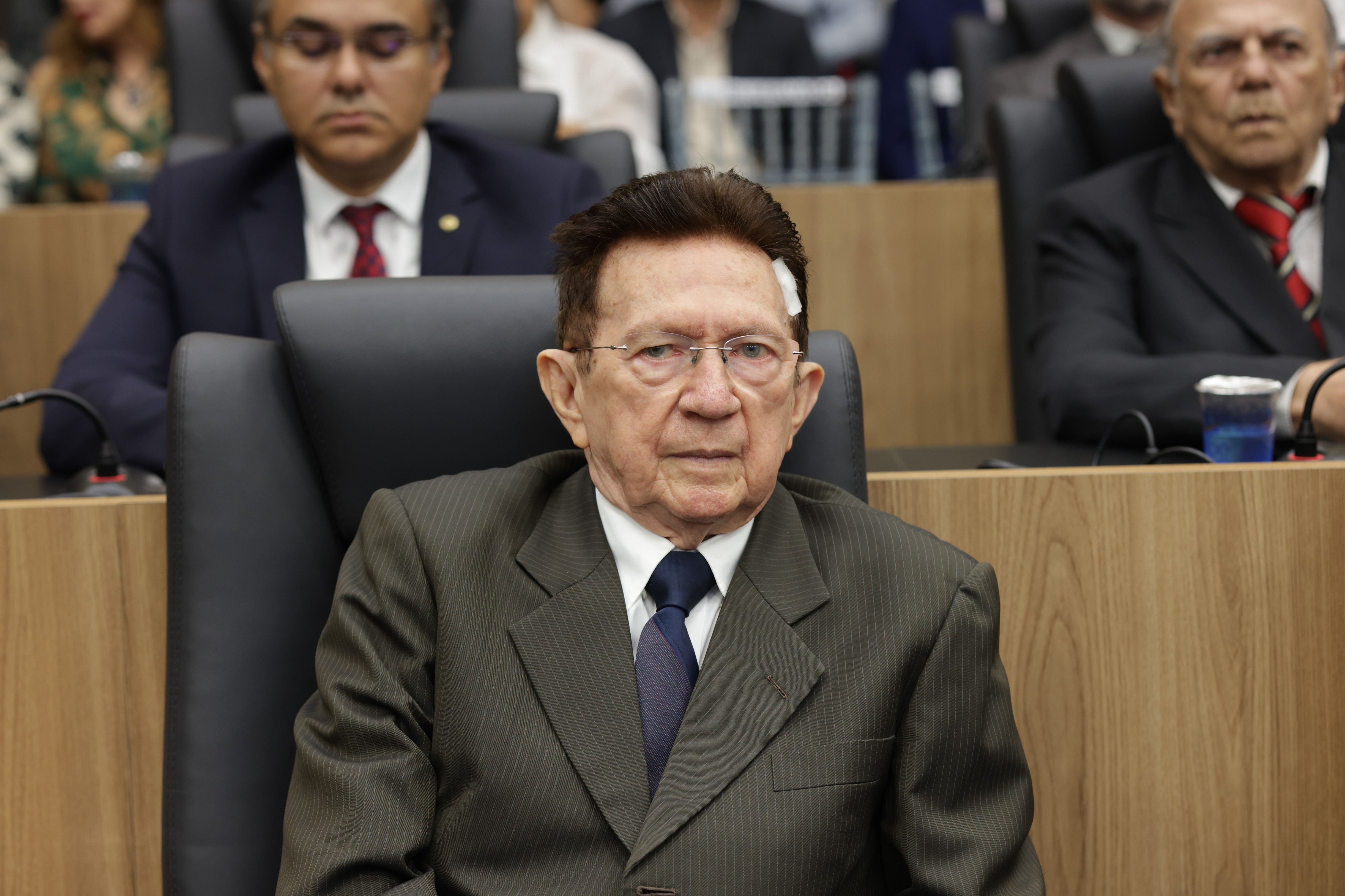 SESSÃO SOLENE EM HOMENAGEM AOS 40 ANOS DO PALÁCIO PETRÔNIO PORTELLA (78).jpg