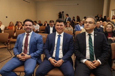 SESSÃO SOLENE TÍTULO DE CIDADANIA DE JOSÉ ROBSON DE OLIVEIRA  (42).jpg