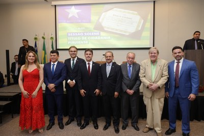 SESSÃO SOLENE TÍTULO DE CIDADANIA DE JOSÉ ROBSON DE OLIVEIRA  (45).jpg