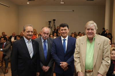 SESSÃO SOLENE TÍTULO DE CIDADANIA DE JOSÉ ROBSON DE OLIVEIRA  (46).jpg