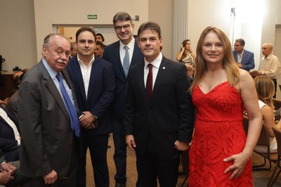 SESSÃO SOLENE TÍTULO DE CIDADANIA DE JOSÉ ROBSON DE OLIVEIRA  (52).jpg