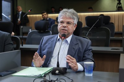 REUNIÃO COMISSÃO DE FINANÇAS  (2).jpg