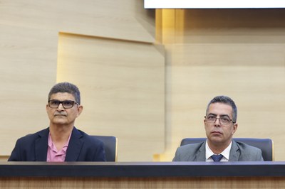 SESSÃO SOLENE EM HOMENAGEM AO DIA NACIONAL DO OFICIAL DE JUSTIÇA  (12).jpg