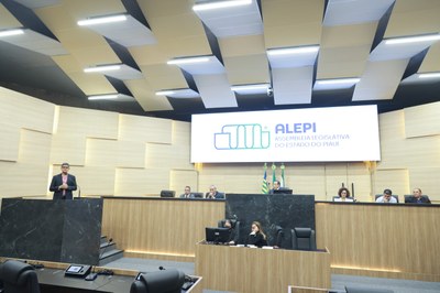 SESSÃO SOLENE EM HOMENAGEM AO DIA NACIONAL DO OFICIAL DE JUSTIÇA  (6).jpg