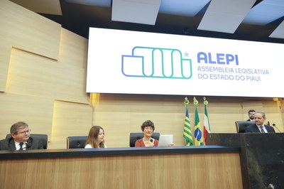 SESSÃO SOLENE TÍTULO DE CIDADANIA NEUSA DO RÊGO MONTEIRO (8).jpg