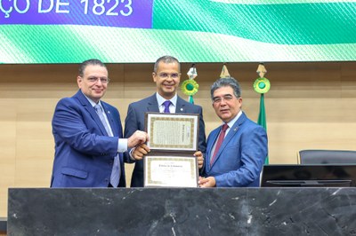 TÍTULO DE CIDADANIA AO DEP JUTAY MENEZES e MEDALHA MÉRITO LEG CARLOS ALBERTO  (8).jpg
